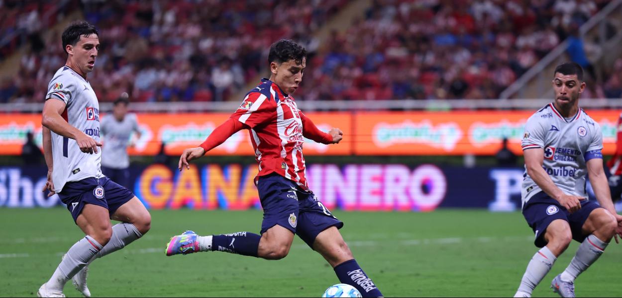 Chivas vs Cruz Azul: Crónica de un Desastre Anunciado