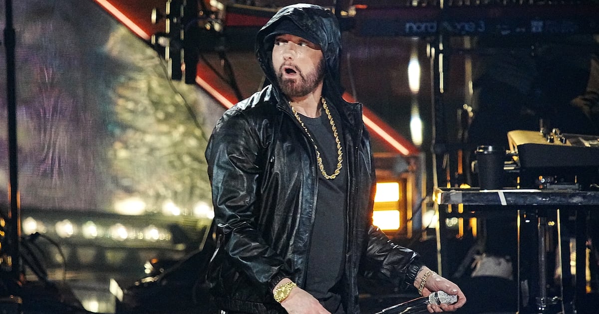 Eminem: Demanda de Housewives Destapa el Circo de la Fama