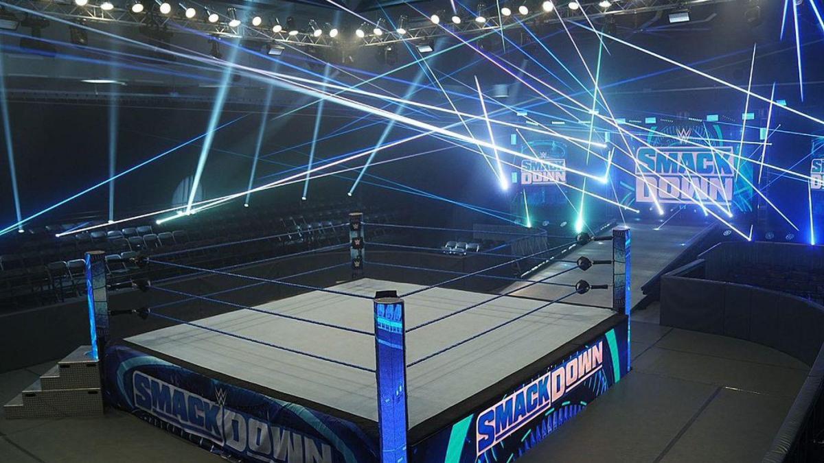 Boda en WWE: El Compromiso que Es Puro Negocio