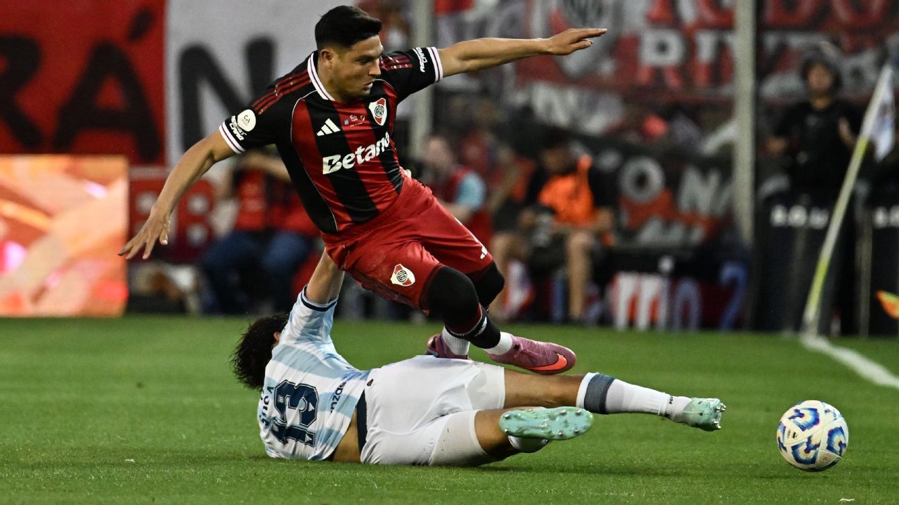 Racing vs River: El Circo que te Venden, la Guerra que Pelean