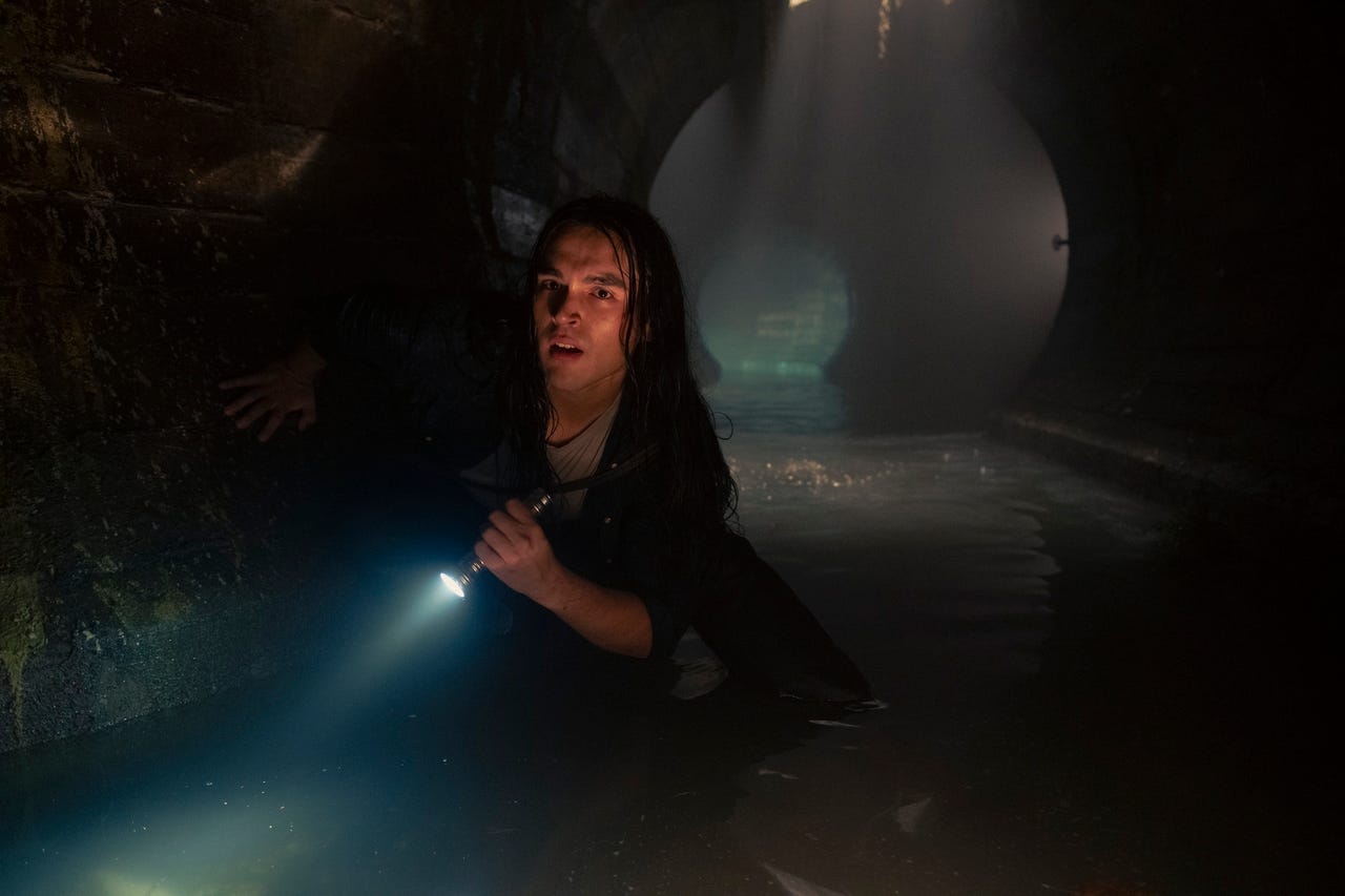 Derry Expone el Fraude Creativo de Hollywood