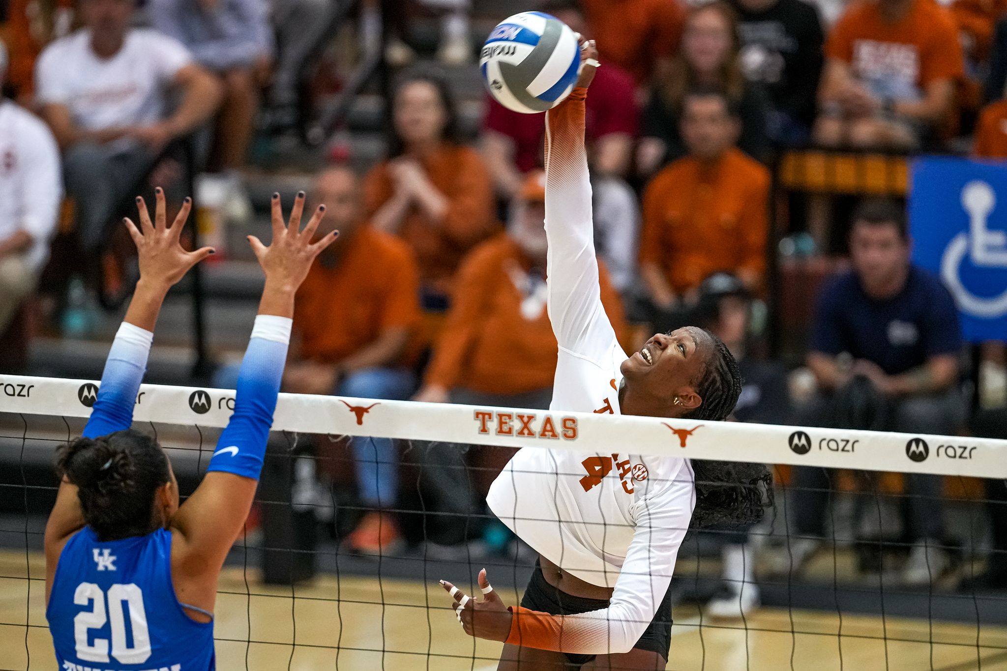 Colapso Histórico de Texas en Voleibol: No Aguantaron