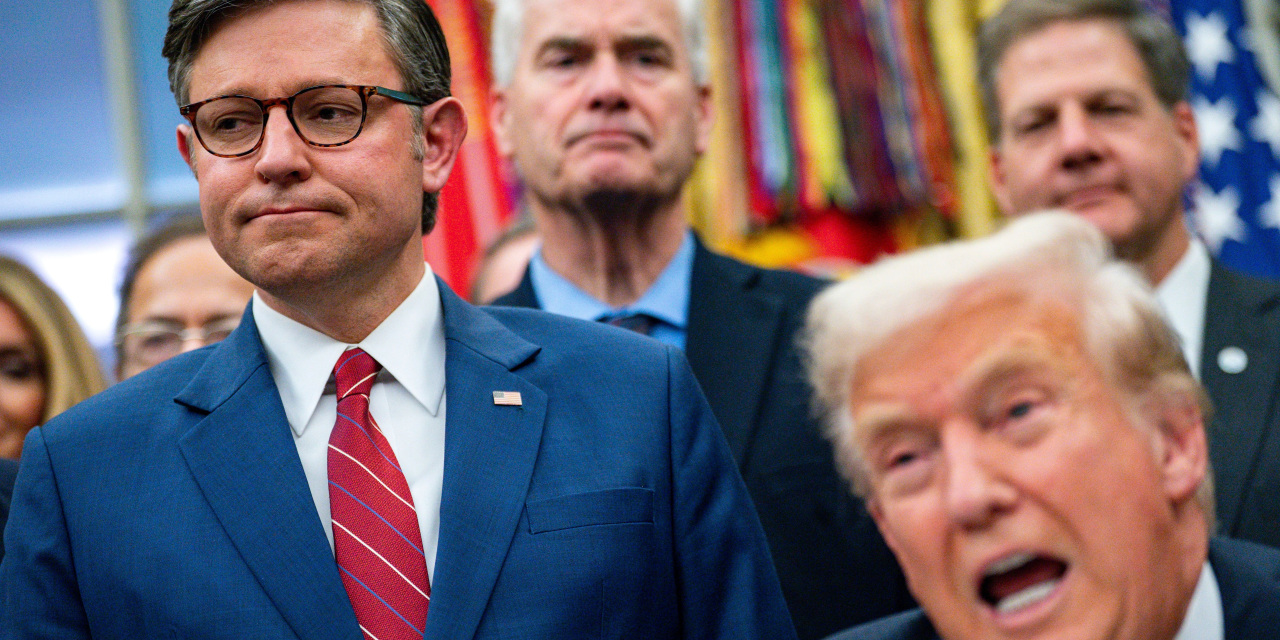 Plan de Salud de Trump Provoca Guerra Civil Republicana