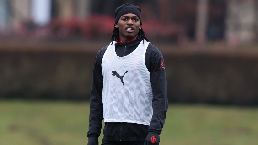 Pulisic Carga con Milan: La Crisis de Leao Explota