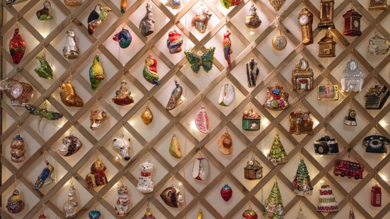 La Hipocresía Navideña: La Crisis Migratoria Como Arma de Marketing