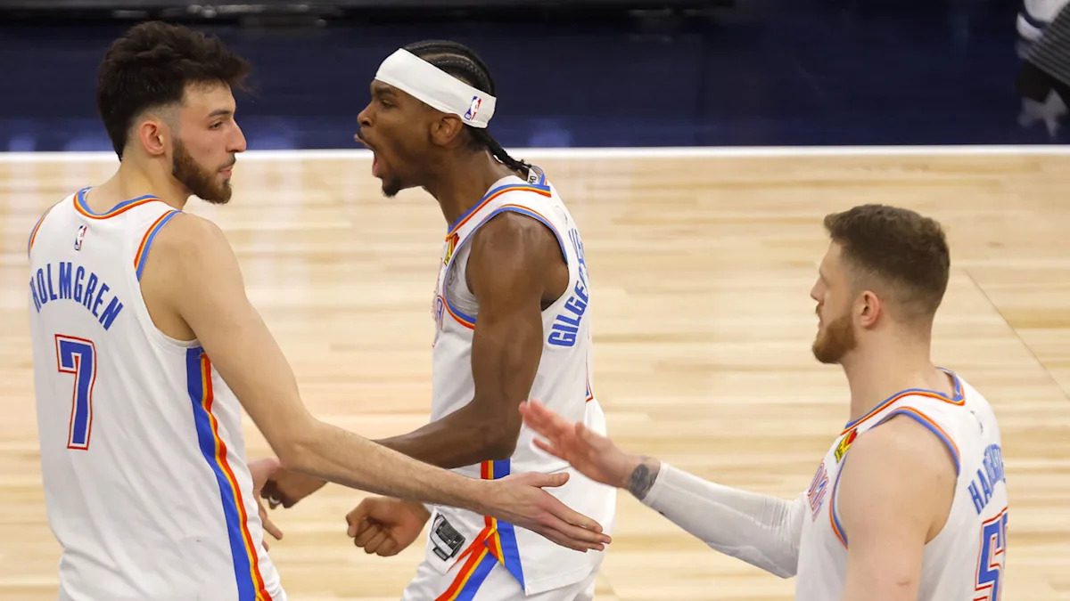El Debut del Thunder Amenaza con Destruir a los Spurs