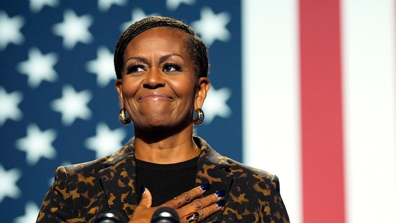 Michelle Obama: ¿El libro es solo una excusa política?