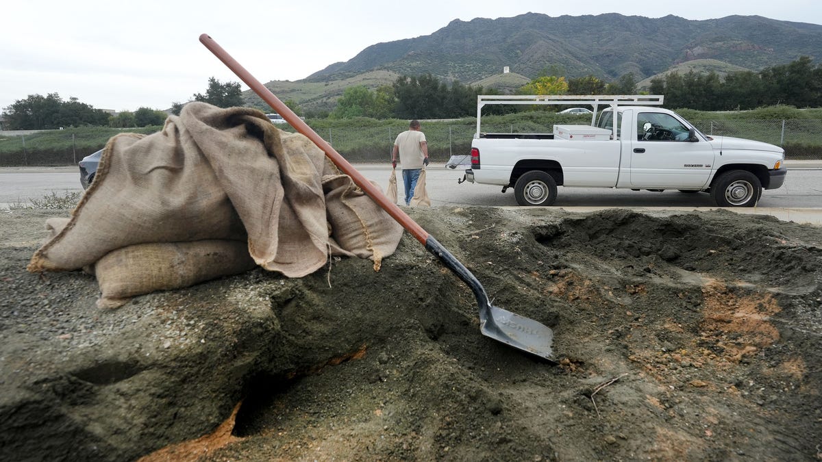 Tormenta California: Falla de Infraestructura y Miedo por Lodo