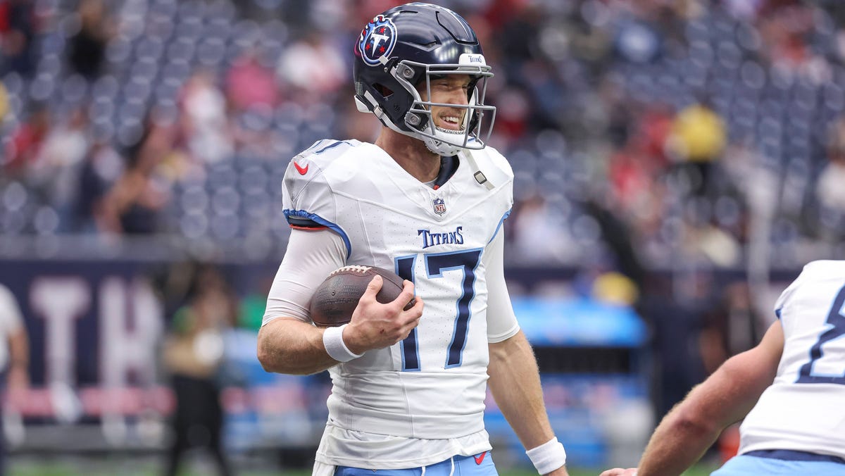 La Catástrofe QB de los Colts: Jones Fuera, Leonard Lesionado