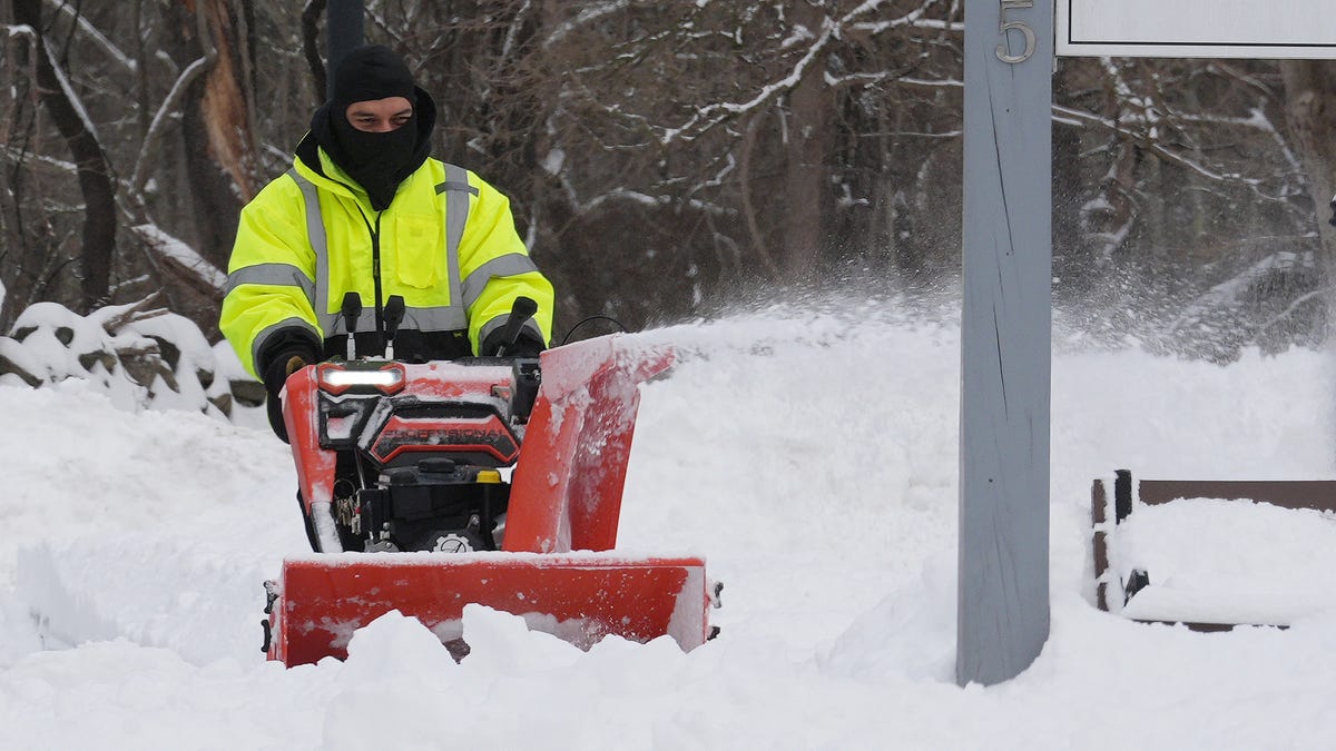 La Tormenta de Nieve como Circo Mediático: NY, Clima y Cinismo