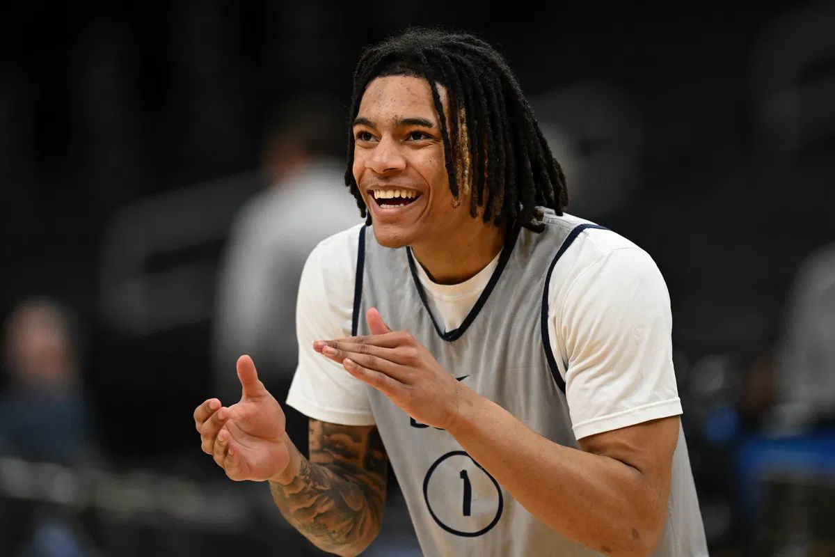 UConn usa a Solo Ball para su máquina de marketing y NIL