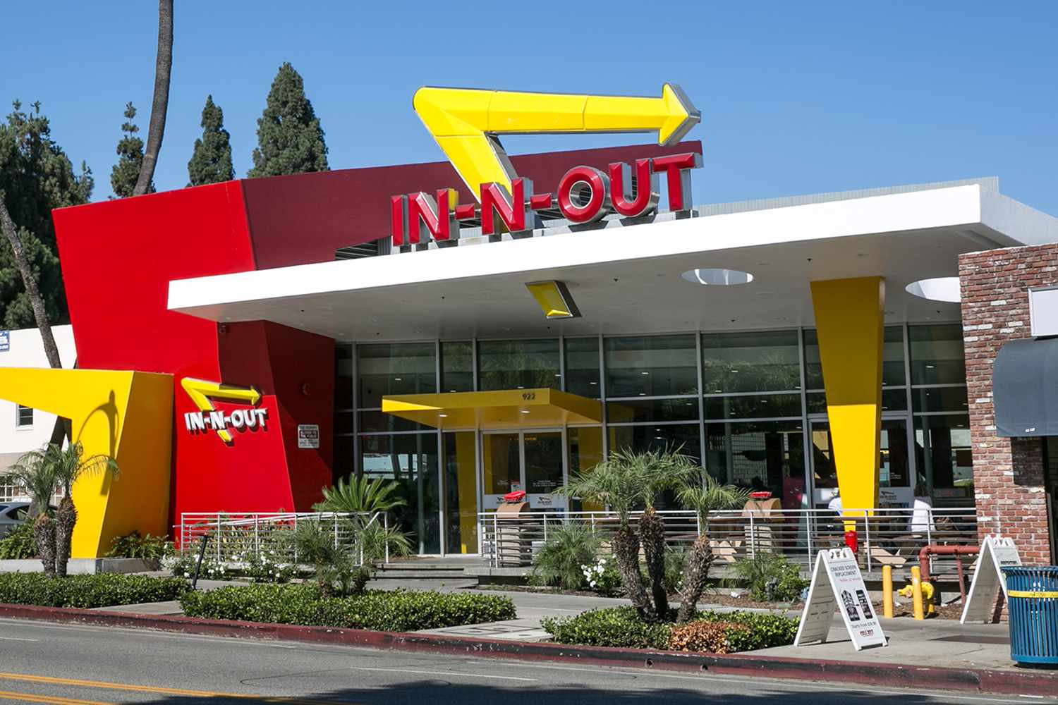 El Pánico de In-N-Out por el '67': La Verdad Detrás del Meme