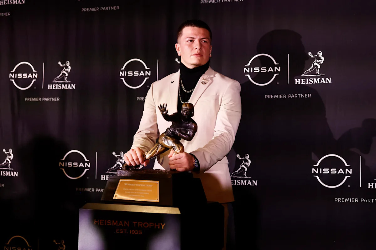 Pavia: La rabieta del Heisman que revela la farsa del voto