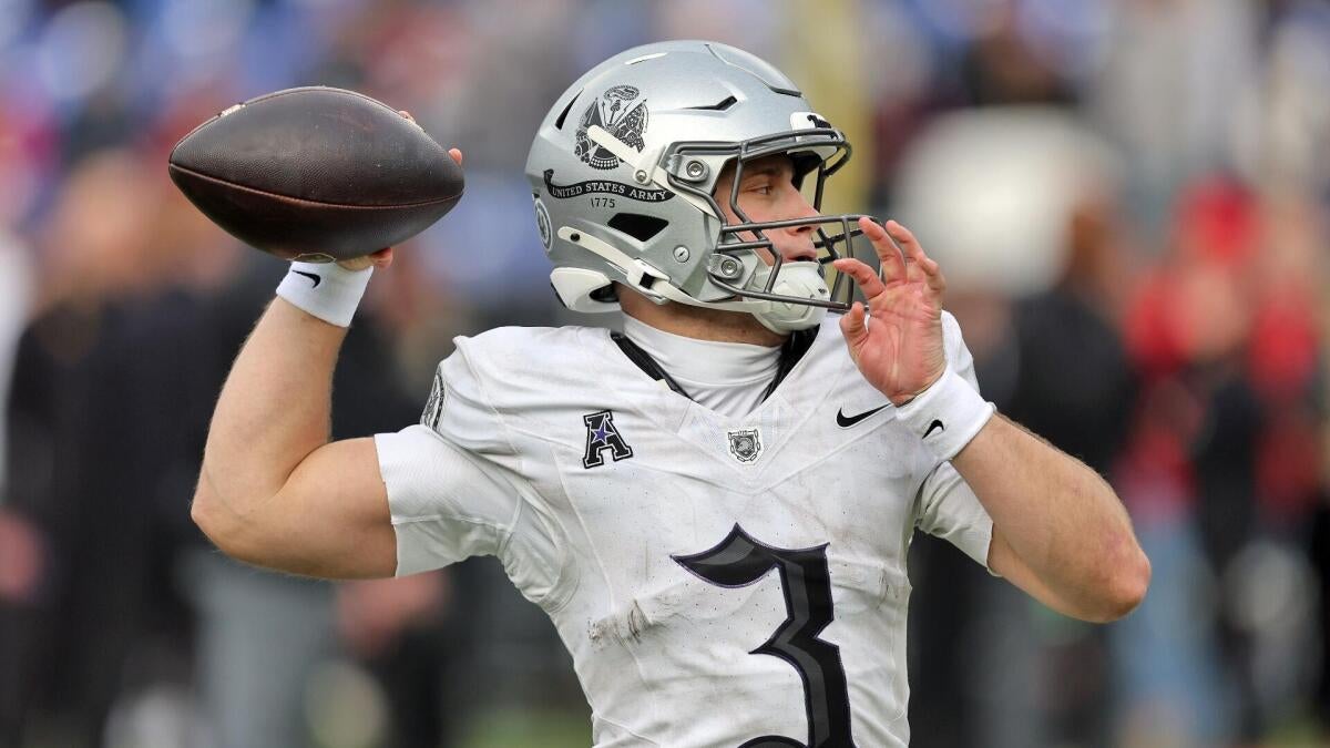 UConn vs Army: La Farsa del Fenway Bowl y el Circo Mediático