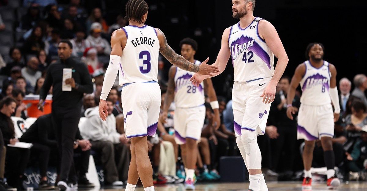 Mavericks: Espejismo de Éxito, Podredumbre de Fondo