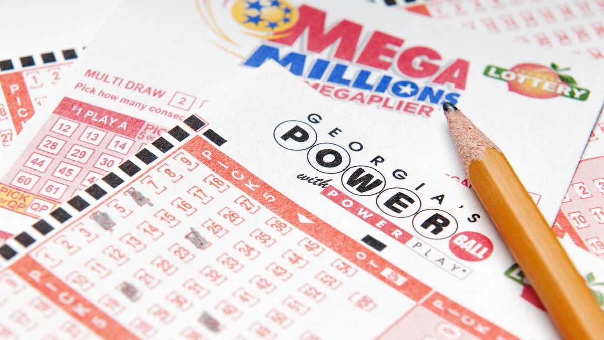 El Mega Fraude de Powerball: Cómo Explotan la Desesperación del Pueblo