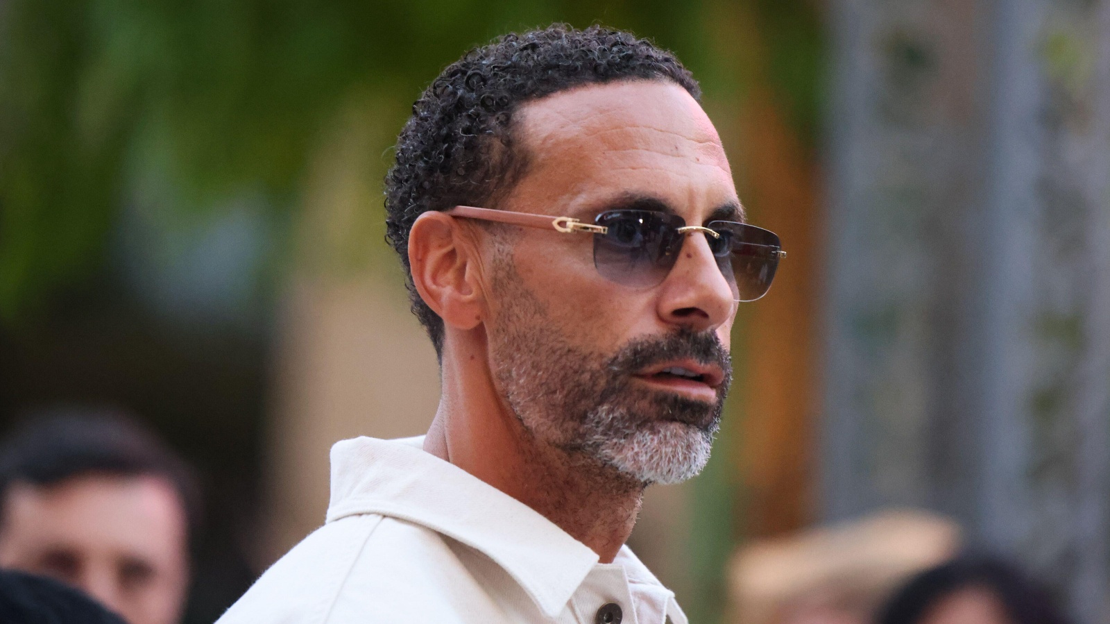 Rio Ferdinand: El Farsante de la FIFA y su Engaño al Pueblo