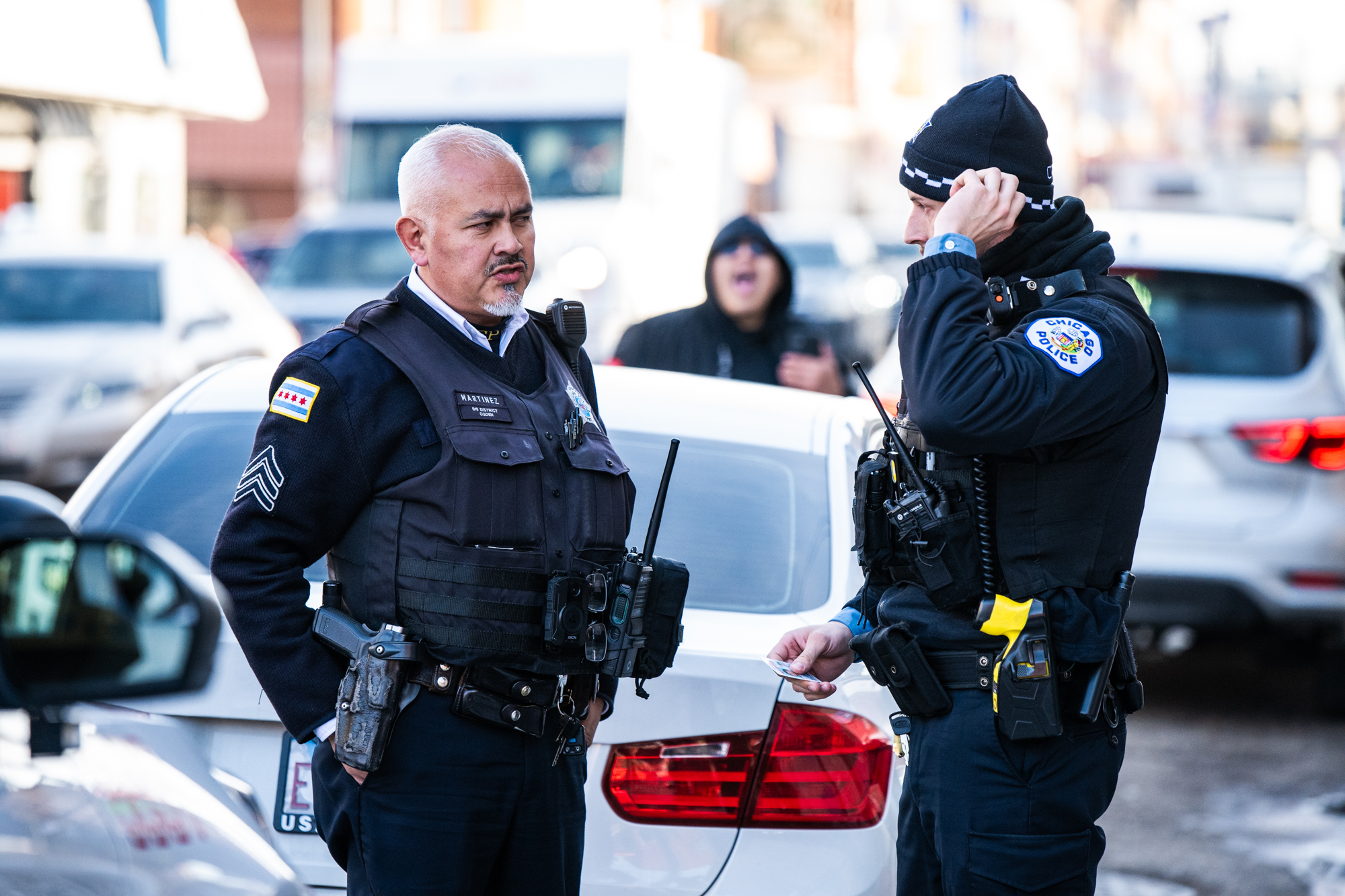 Policía de Chicago Traiciona Migrantes: Colusión ICE Expuesta