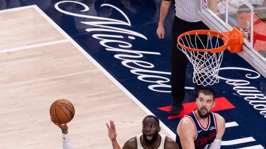 Jordan Miller Impulsa a los Clippers con 21 Puntos