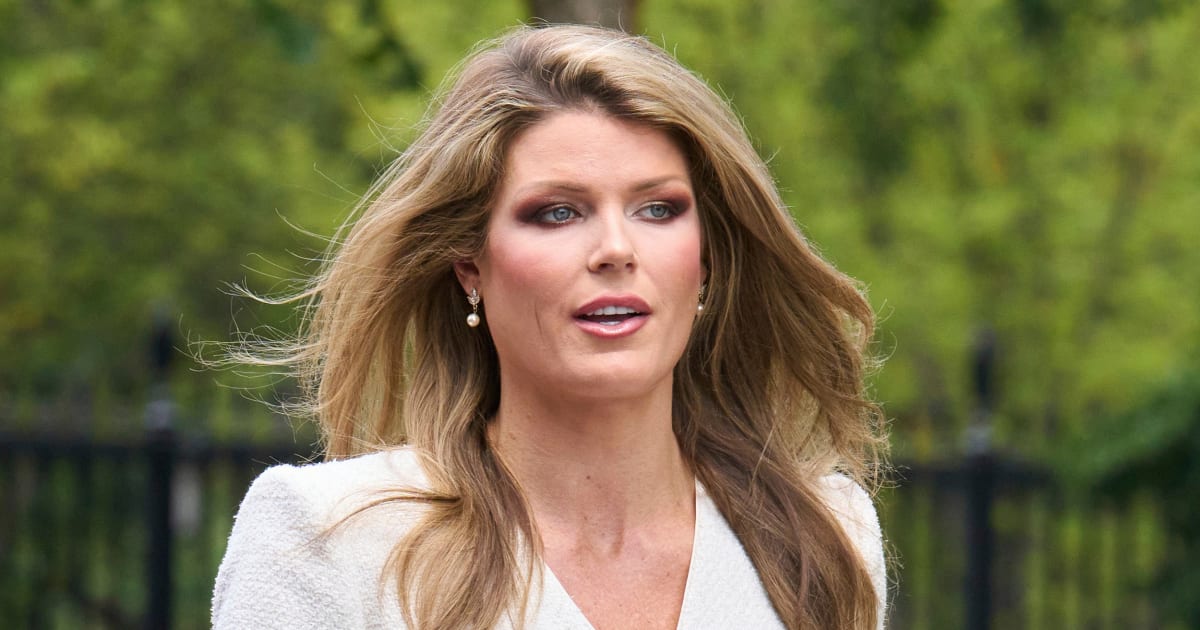 Lindsey Halligan Desafía Juez por Título Ilegal de Abogada