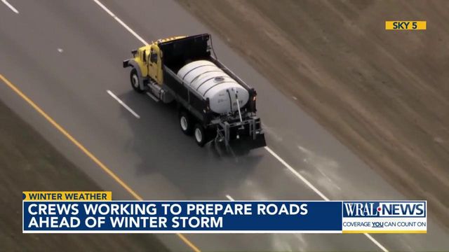 Tormenta Invernal Amenaza Carolinas con Hielo y Nieve