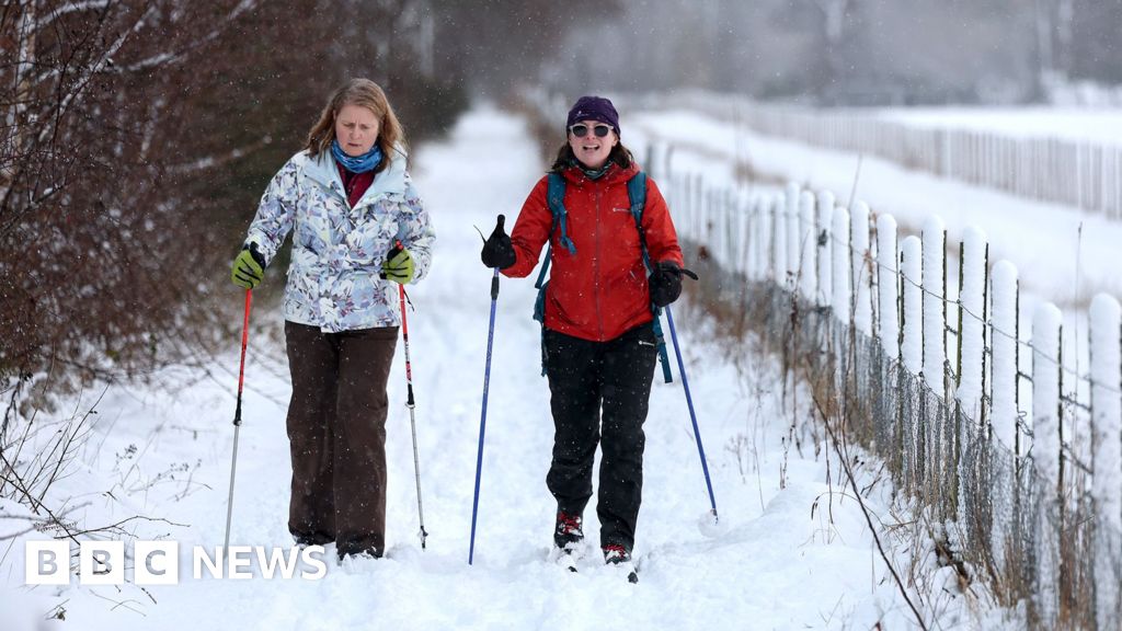 Reino Unido Paralizado: Nieve Revela un País de Cristal