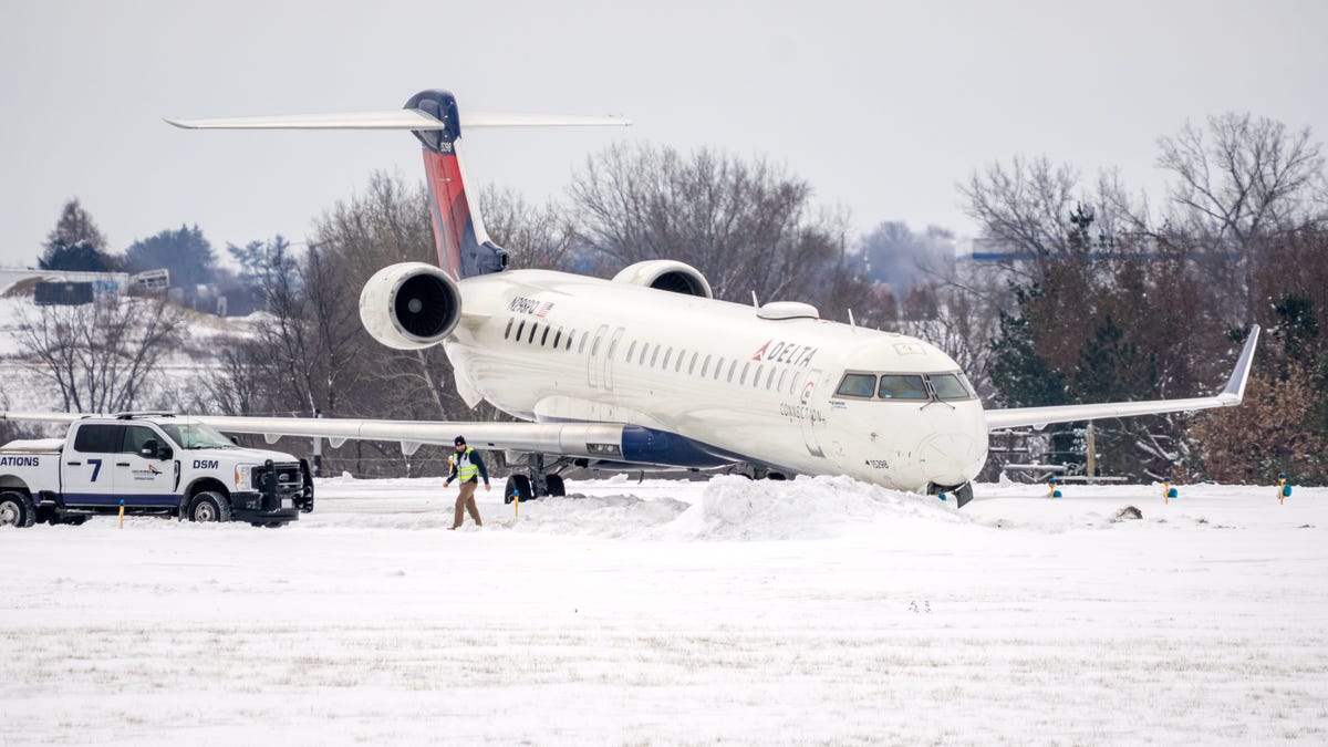 Tormenta Invernal Amenaza con Caos en Viajes Aéreos
