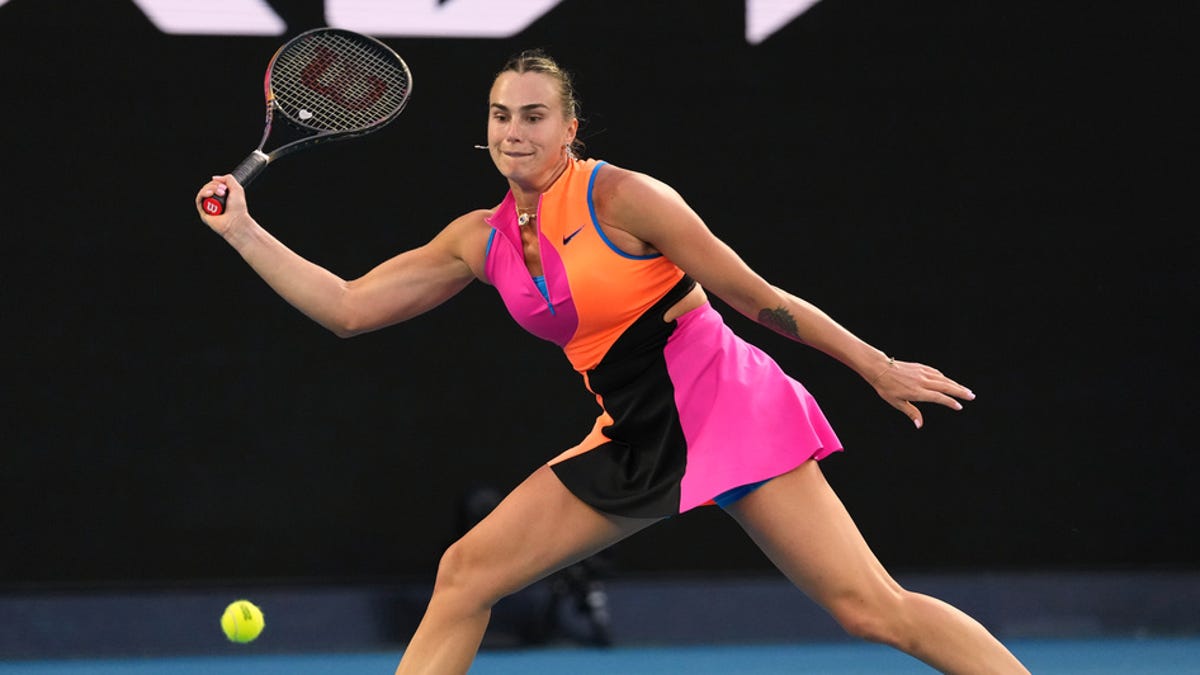 Sabalenka y Alcaraz Avanzan en Abierto de Australia Récord