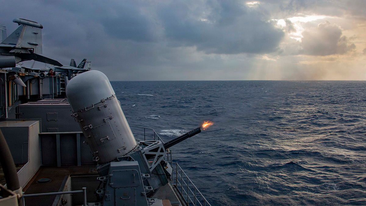 El USS Abraham Lincoln Realiza Ejercicios en el Mar de China Meridional