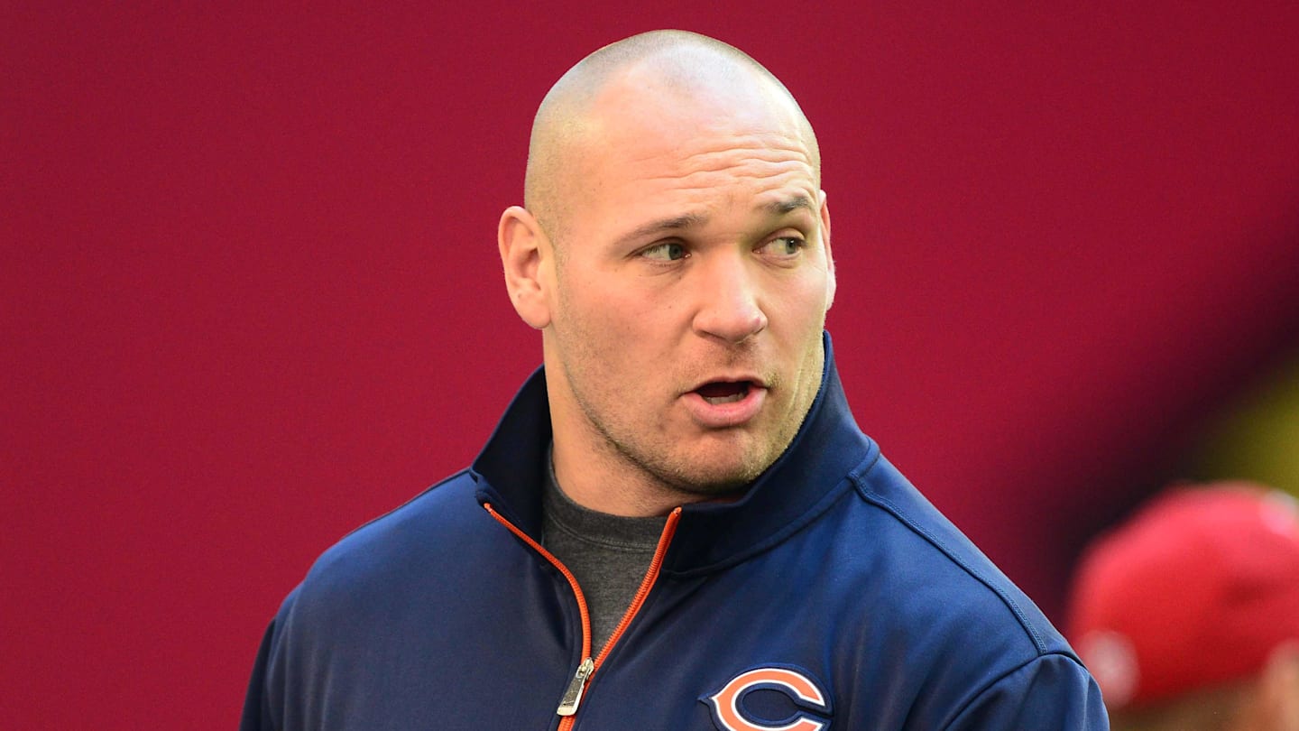 Urlacher Opina Sobre Playoffs de los Bears y Ruido de Afición