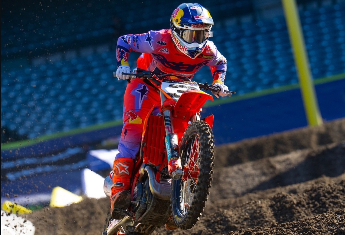 Jett Lawrence, lesionado, abre puerta a triunfos en Supercross