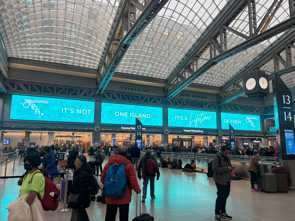 Bahamas: Firmeza ante pesca ilegal, seducción turística en Nueva York