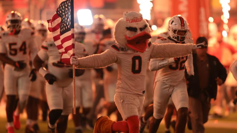 Abella Danger: Estrella Inesperada del Fútbol Americano Universitario