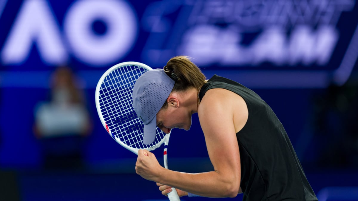 Swiatek y Djokovic, Estrellas del Día 2 del Abierto de Australia