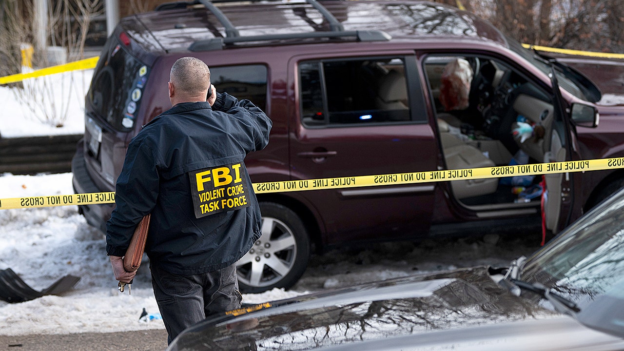Tiroteo de ICE en Minneapolis Desata Protestas y Debate en EE. UU.